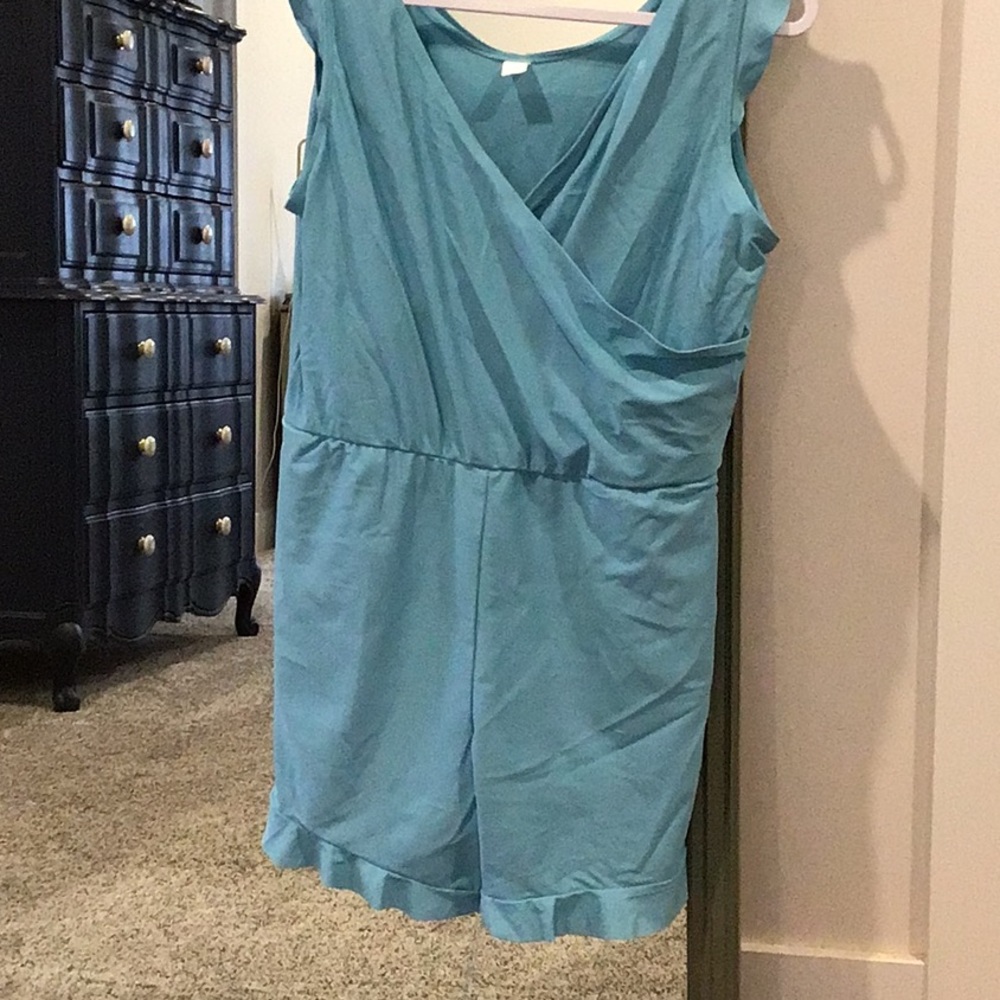 Women’s swim suit full shorts and top cover
